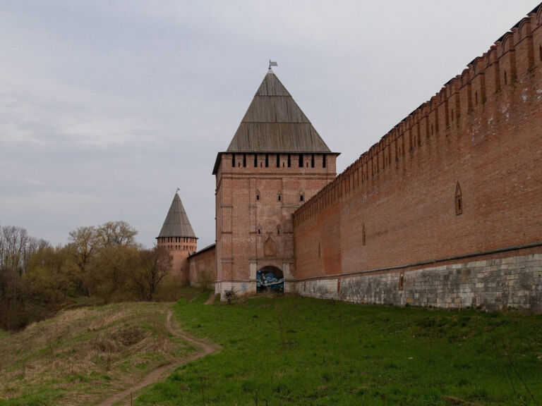 Автомобильная экскурсия «На страже западных границ». Порхов- Смоленск — Вязьма — Ржев.