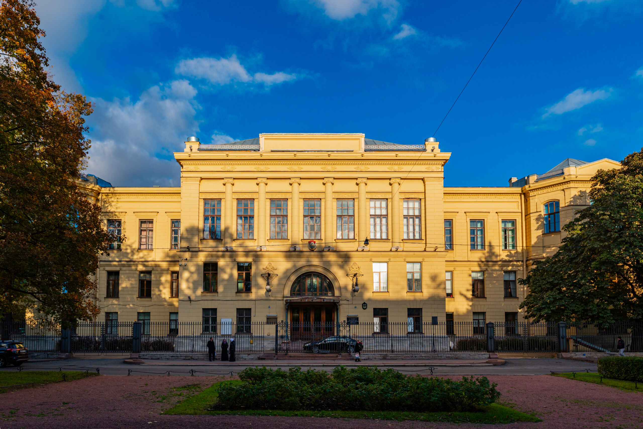Автобусная экскурсия «История семьи Бенуа в Петербурге»