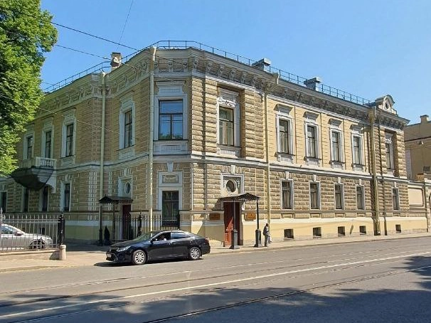 Интерьерной экскурсия Елены Игоревны Жерехиной в особняк военного министра Милютина.